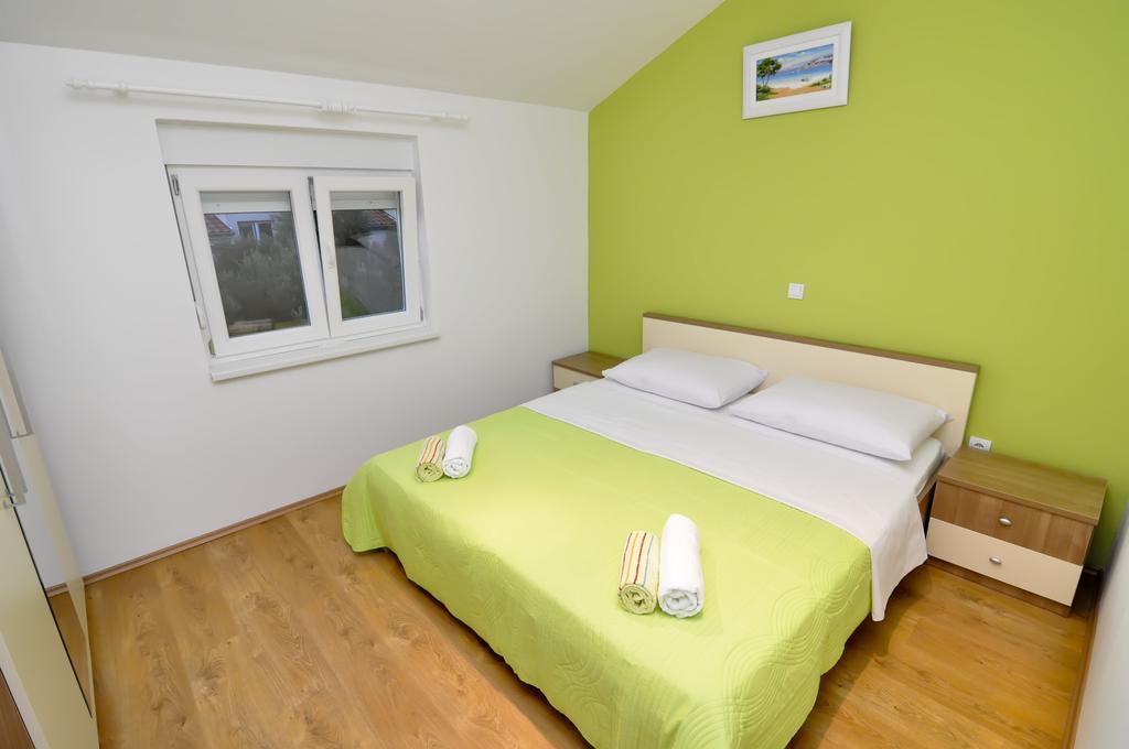 Apartments Marija - Maslenica - First Line To The Sea Zimmer foto