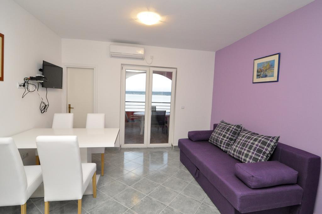 Apartments Marija - Maslenica - First Line To The Sea Zimmer foto