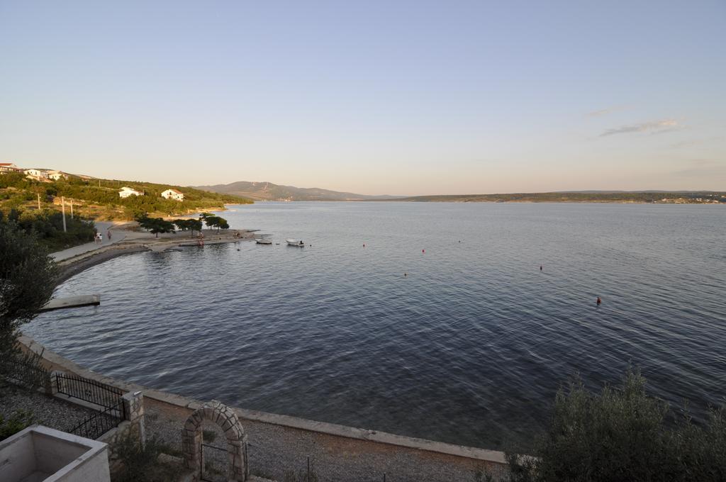 Apartments Marija - Maslenica - First Line To The Sea Exterior foto