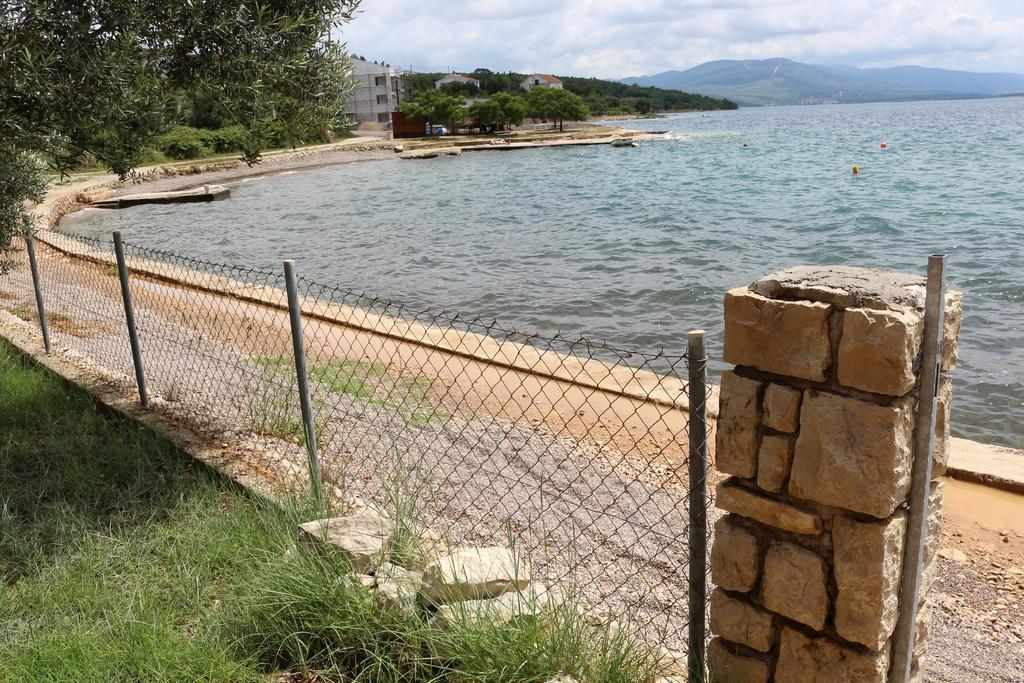 Apartments Marija - Maslenica - First Line To The Sea Exterior foto