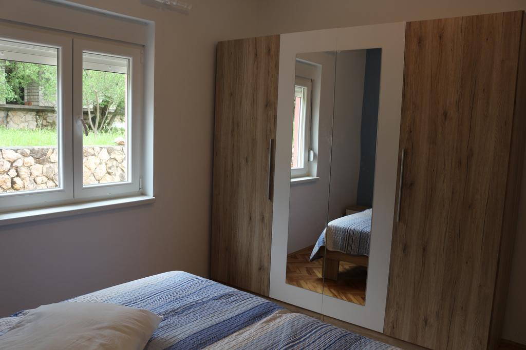 Apartments Marija - Maslenica - First Line To The Sea Exterior foto