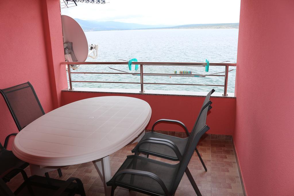 Apartments Marija - Maslenica - First Line To The Sea Exterior foto